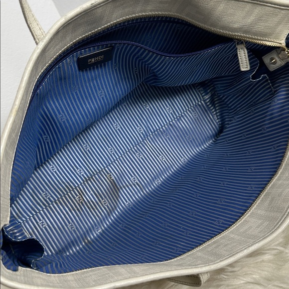 💯Authentic FENDI 
Zucca Spalmati Striped Large Roll Tote White Multicolor🍀 - Picture 8 of 15